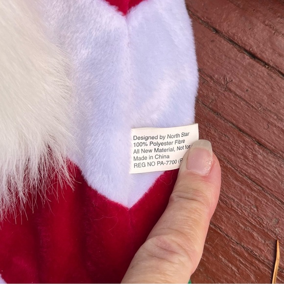 Jingles The Elf Plush Wine And Spirits Bottle Holder With Bells By North Star - Picture 6 of 9